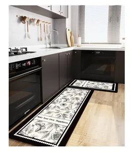 Ensemble de tapis de cuisine vintage français élégant dans un intérieur moderne