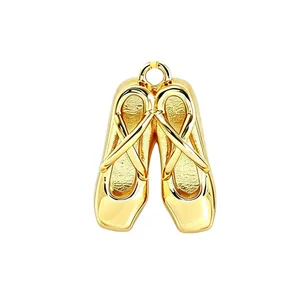 Prachtige 18K vergulde balletschoen hanger voor elegante DIY sieraden ontwerpen
