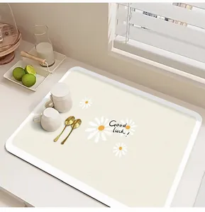 Alfombrilla de secado de cocina de cuero con margaritas y texto de Good Luck relax
