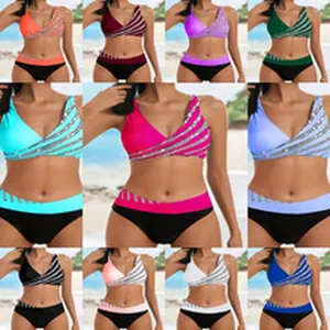 Vue détaillée en grille présentant les variantes de couleurs du bikini sexy à armatures