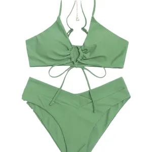 Set bikini a due pezzi verde salvia con top allacciato al collo e slip a vita alta