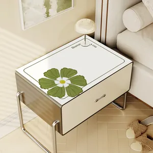 Elegante wasserfeste Tischmatte aus Leder mit grünem Blumenmuster für den Nachttisch