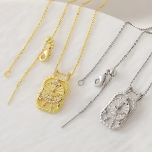 Collier religieux vintage avec pendentif croix et colombe de l'Esprit Saint bicolore