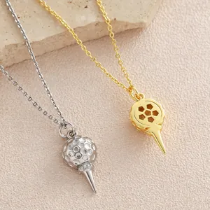Collier avec pendentif balle de golf et tee en or et argent avec zircons élégant
