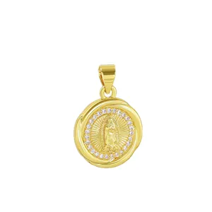 Colgante religioso de la Virgen María en cobre chapado en oro con circonitas para joyas