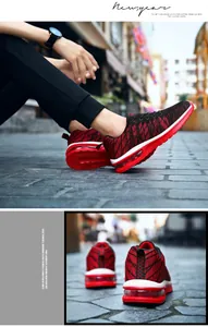 Baskets de course pour hommes en tricot rouge et noir avec semelle à coussin d'air
