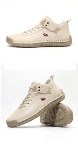 Detalle de cerca de los zapatos casuales beige de media caña cosidos a mano con logo de oveja