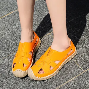 Atmungsaktive orangefarbene Outdoor-Schuhe mit handgenähten Sohlen für Damen im Sommer