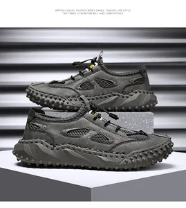 Scarpe outdoor da uomo in mesh traspirante grigio scuro con suola chiodata antiscivolo