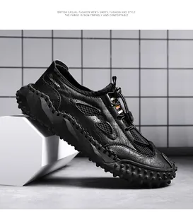 Vista dettagliata scarpe outdoor traspiranti nere con suola robusta e antiscivolo