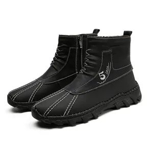 Herren schwarze Schneestiefel mit warmem Fleecefutter und seitlichem Reißverschluss.