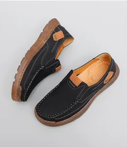 Zapatos de conducción casuales para hombre cosidos a mano con suela de goma robusta.
