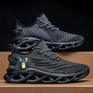Zapatillas de running para hombre de malla transpirable negra con un diseño de suela de hoja