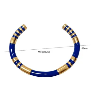 Brazalete abierto tipo C de esmalte azul vintage con rayas doradas de bambú