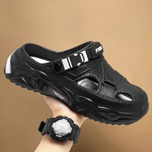 Men's casual beach sandals featuring a thick EVA sole and closed-toe design for summer wear