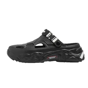 Professional men's black thick-sole beach clogs with closed-toe breathable design for summer