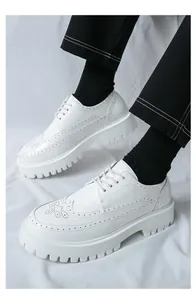 Elegante weiße Plateau-Brogue-Herrenschuhe, ideal für Hochzeiten und festliche Anlässe
