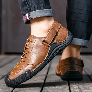 Mocassins décontractés en cuir marron faits à la main pour hommes avec bride de talon