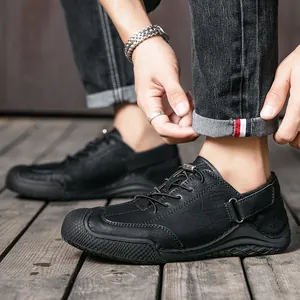 Chaussures décontractées pour hommes en cuir noir fait main avec semelle antidérapante