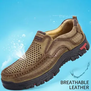 Mocasines de cuero marrón transpirables para hombre con diseño hueco perforado sin cordones