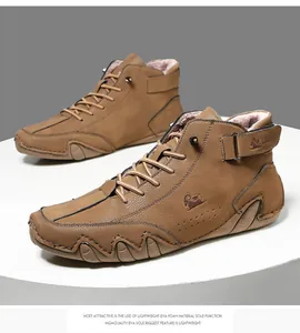 Bottines Martin marron montantes avec doublure polaire et semelle EVA adhérente.