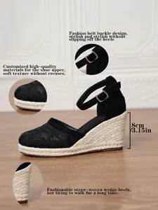 Sandalias de cuña de encaje negro con tacones de paja y 8 cm de altura