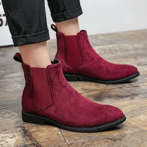 Elegante burgunderrote Chelsea-Boots für Herren aus Wildleder mit spitzer Zehenpartie