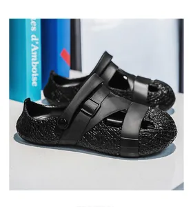 Schwarze Designer-Sport-Clogs mit Webstruktur und verstellbaren Riemen für Herren