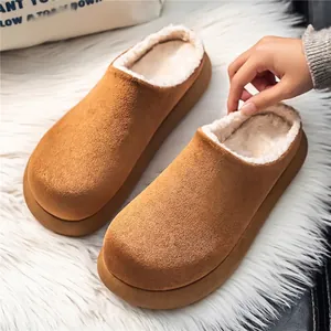 Cozy brown plush-lined clogs for autumn and winter, warm slip-on slippers