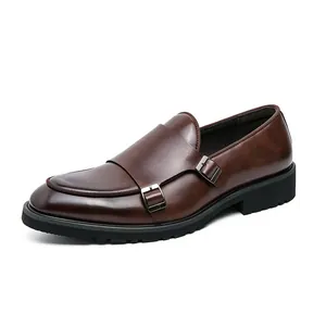 Klassieke bruine dubbele monk-strap schoenen voor heren met dikke zool en glanzend leer