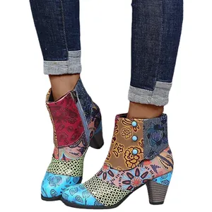 Bottines bohèmes à talons hauts pour femmes avec motifs floraux ethniques en patchwork