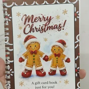 Weihnachtliches spiralgebundenes Geschenkkartenbuch mit süßen Lebkuchenmännchen-Motiven