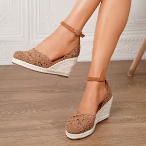 Sandalias de cuña para mujer con encaje de ganchillo y plataforma de esparto