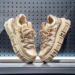 Sneakers Alte da Uomo Stile Punk Heavy Metal con Zeppa Oro Metallizzato Pelle in Microfibra Streetwear Suola Spessa Scarpe da Skate