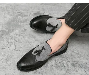 Mocasines brogue para hombre de estilo británico con borlas y motivos de espiga