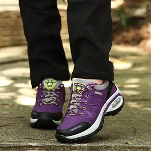 Zapatillas deportivas de exterior moradas para mujer con suelas de aire gruesas