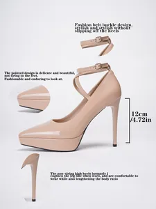 Vista detallada de tacones altos nude con plataforma y punta fina con tacón de 12 cm