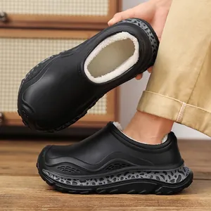 Warm winter fleece-lined clogs with thick anti-slip soles and soft plush interior