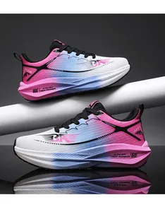 Zapatillas fly-knit degradadas en rosa y azul con suela gruesa y estilo Harajuku