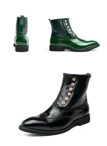 Detailansicht der britischen High-Top-Lederstiefel für Herren mit Brogue-Schnitzerei