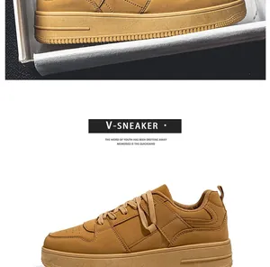 Gedetailleerd zijaanzicht van bruine suède ademende retro vrijetijdsschoenen voor heren