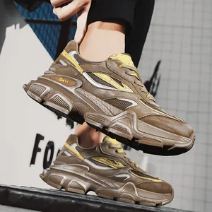 Sneaker chunky marroni invecchiati con pannelli in mesh traspirante per moda uomo