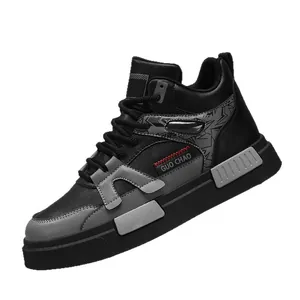 Sneakers alte da uomo con suola spessa in stile sportivo nero e grigio