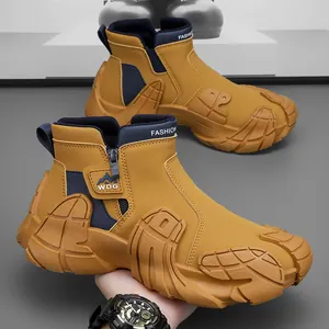 Waterdichte werkschoenen voor heren met zijrits en dikke antislipzool in de kleur lichtbruin