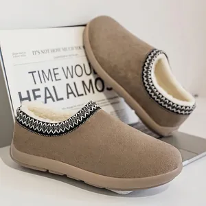 Mocassins d'hiver chauds pour hommes en daim avec doublure polaire et broderie ethnique