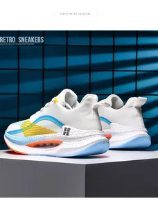 Men's ultra-light carbon plate running shoes featuring shock-absorbing athletic design.