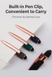 Vue détaillée de stylos en métal avec clips or rose et stylet