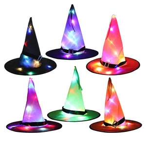 Kleurrijke LED-verlichte heksenhoeden voor Halloween feestdecoraties