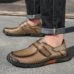Handgestikte herenleren loafers in retrostijl voor outdoor casual en wandelingen