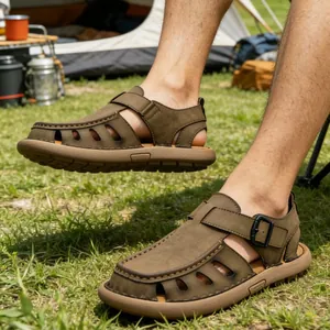 Sandali da uomo marroni traspiranti per esterno, ideali per spiaggia, campeggio e vacanze